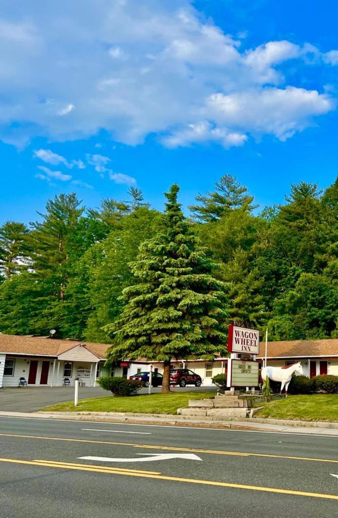Wagon Wheel Inn Ленокс Экстерьер фото